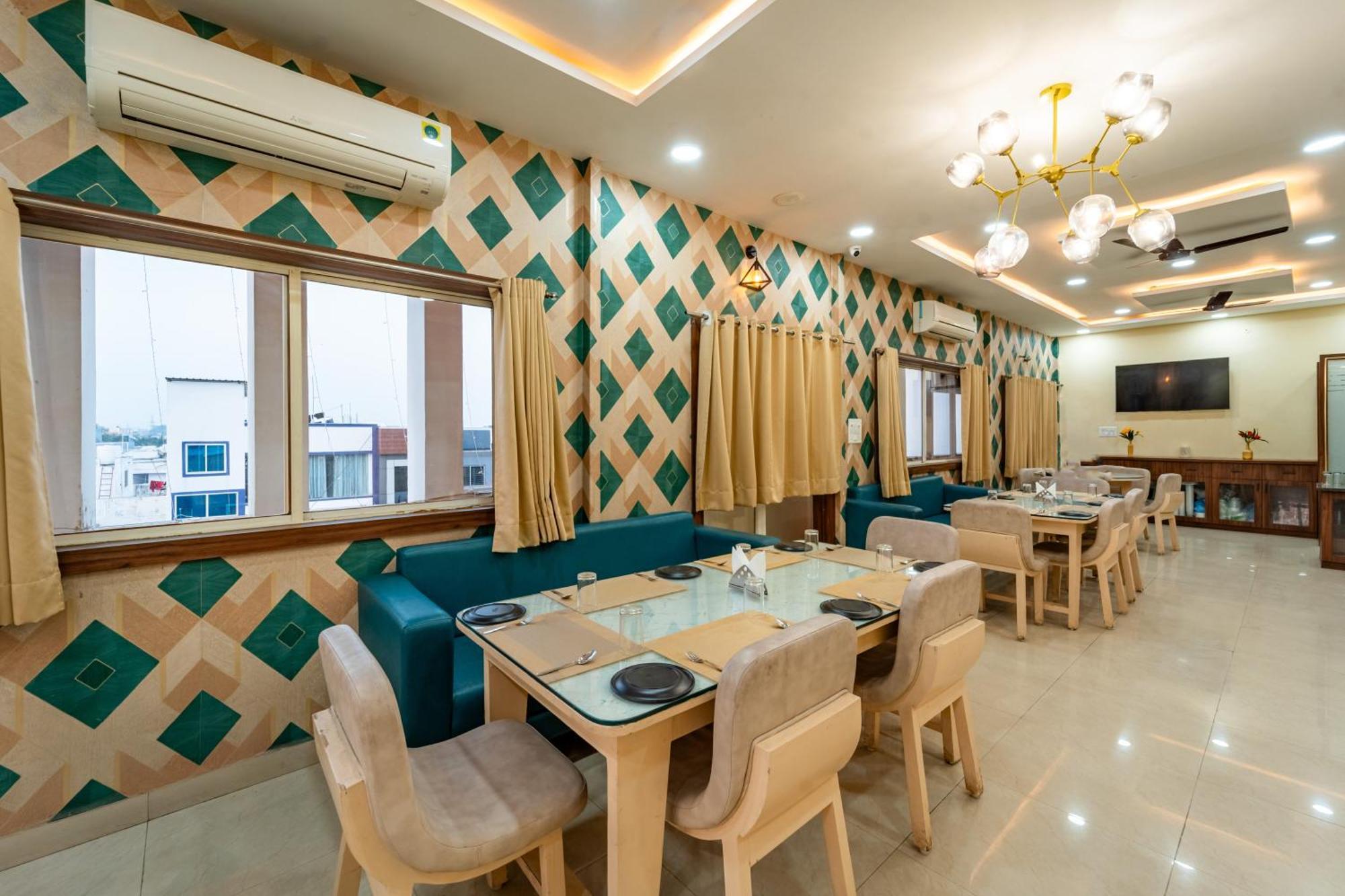 Treebo Premium Zorba Hotel Bhopal Exterior foto