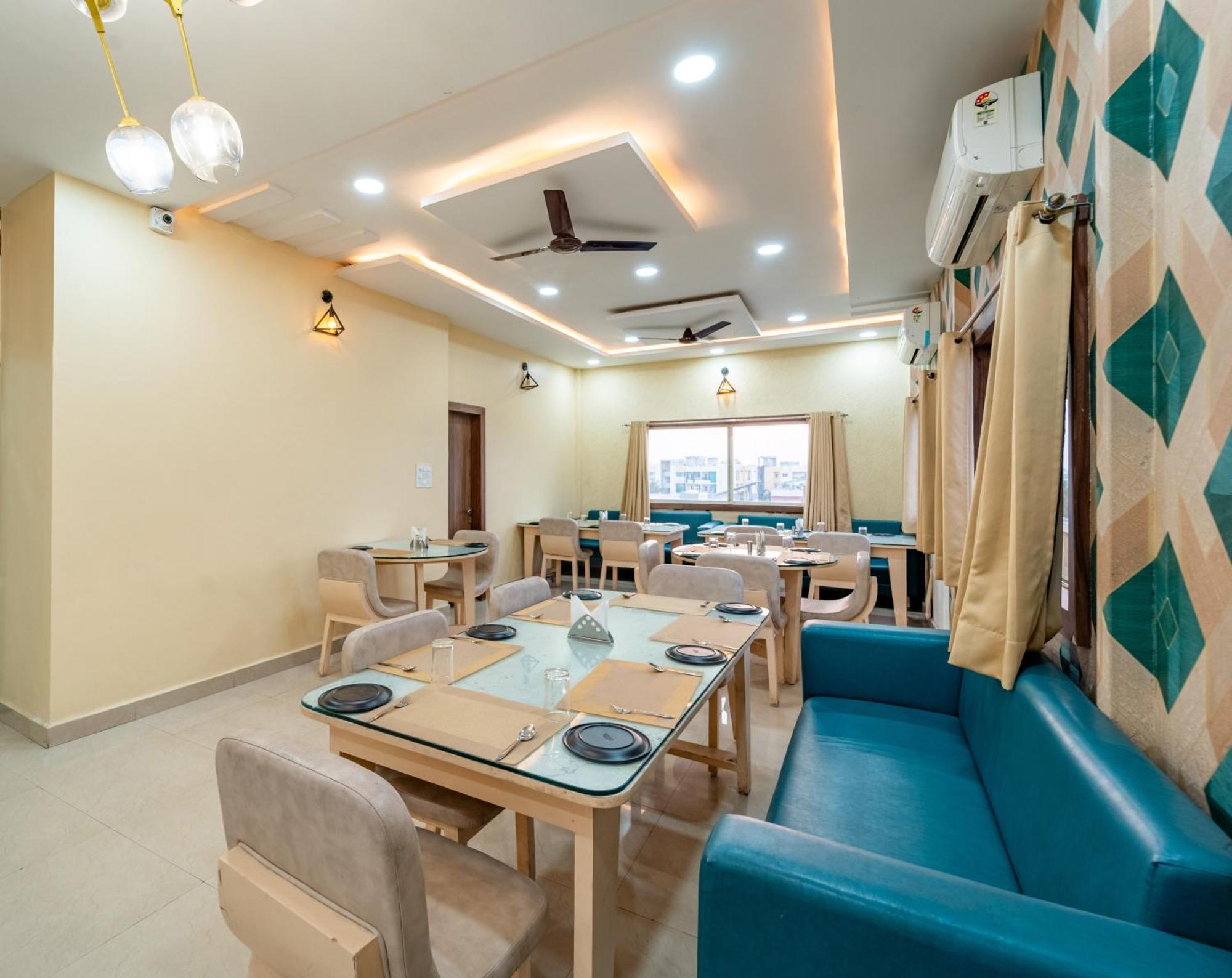 Treebo Premium Zorba Hotel Bhopal Exterior foto