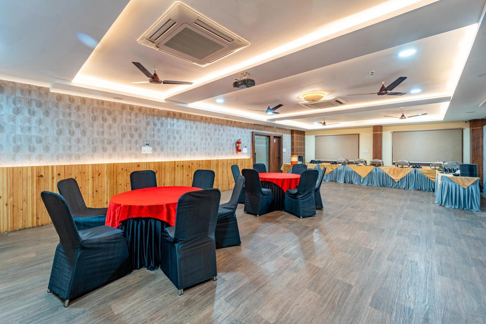 Treebo Premium Zorba Hotel Bhopal Exterior foto