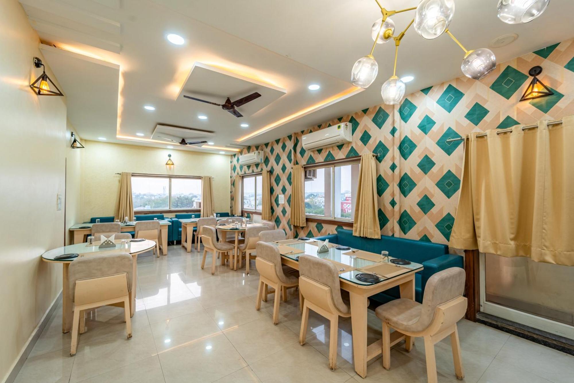 Treebo Premium Zorba Hotel Bhopal Exterior foto