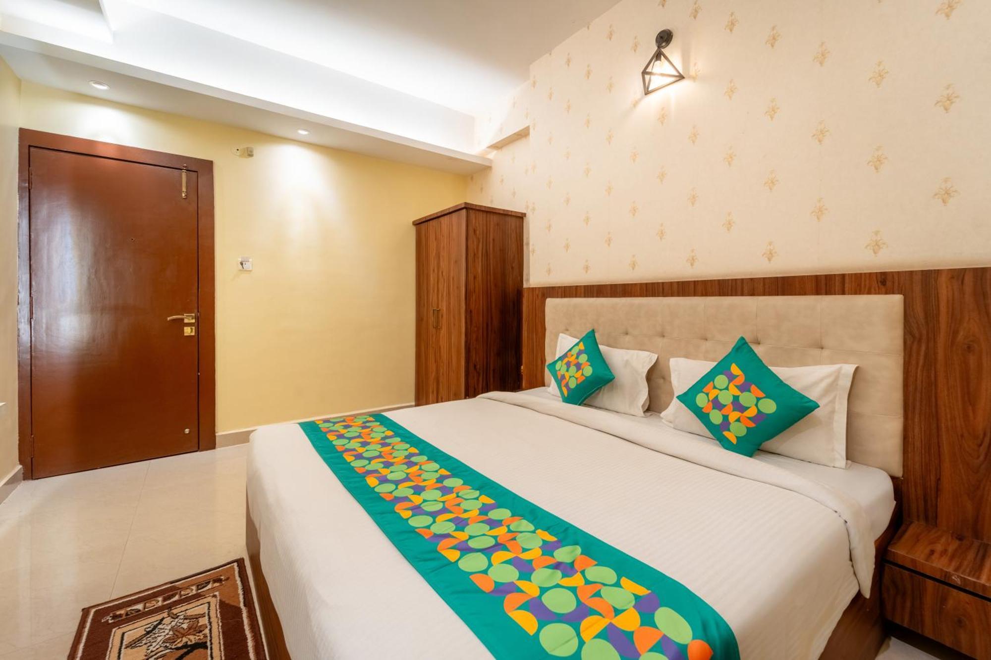 Treebo Premium Zorba Hotel Bhopal Exterior foto